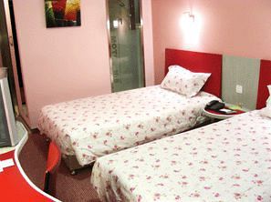 Motel 168 Hongqiao Development Inn Шанхай Экстерьер фото